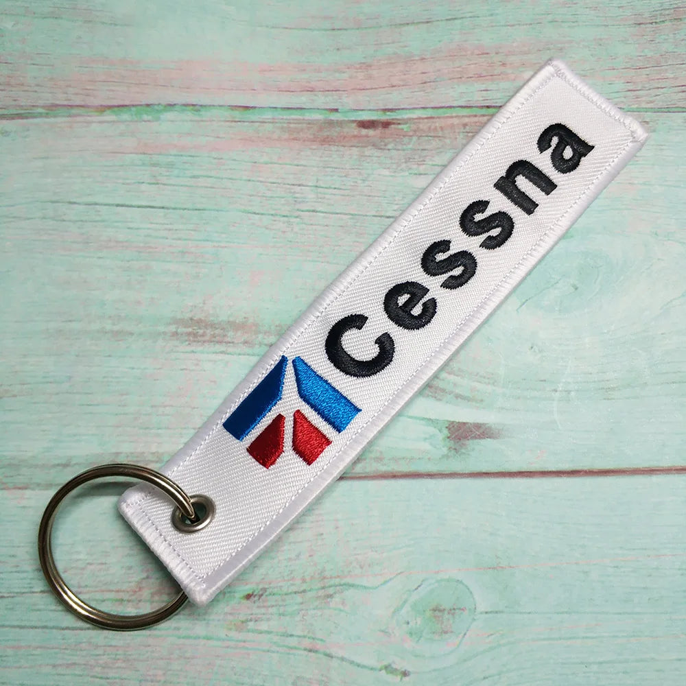 1 PC Blue Key Chain for KLM American Airlines Qatar Airplane Keychain Emirates Flight Crew Pilot Aviation Sleutelhanger