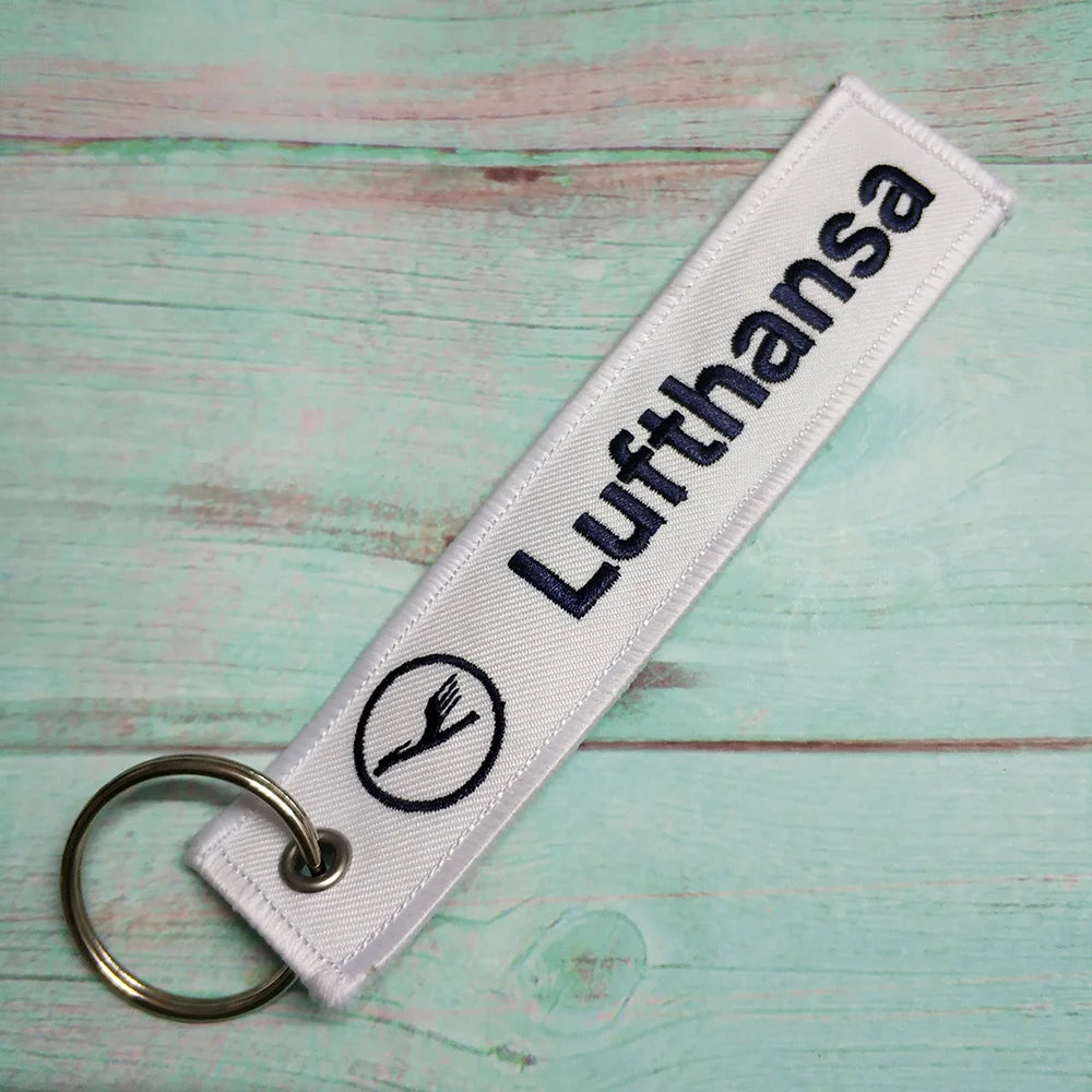 1 PC Blue Key Chain for KLM American Airlines Qatar Airplane Keychain Emirates Flight Crew Pilot Aviation Sleutelhanger