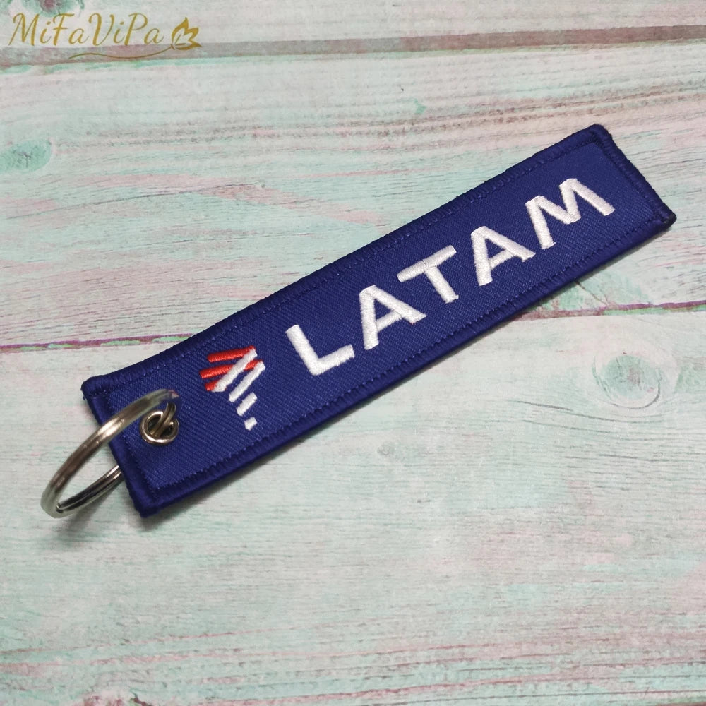 1 PC Blue Key Chain for KLM American Airlines Qatar Airplane Keychain Emirates Flight Crew Pilot Aviation Sleutelhanger